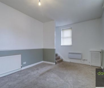 3 bed semi-detached house to rent in Halifax Road, Hipperholme, Hal... - Photo 1
