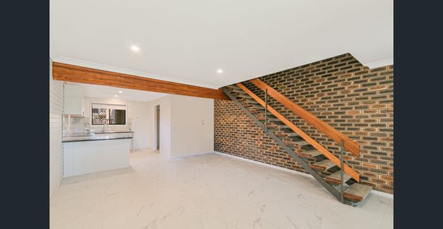 Fully Renovated 2-Storey, 2-Bedroom Unit – Prime Location! - Photo 1