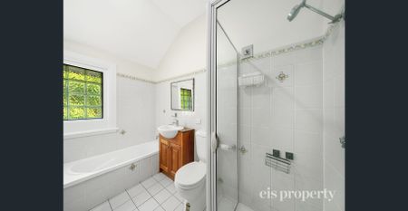 Family Home Nestled In Premium Location - Photo 4