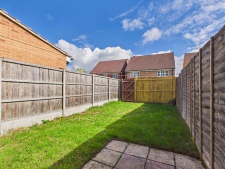 2 BED Terraced House To rent - Photo 2