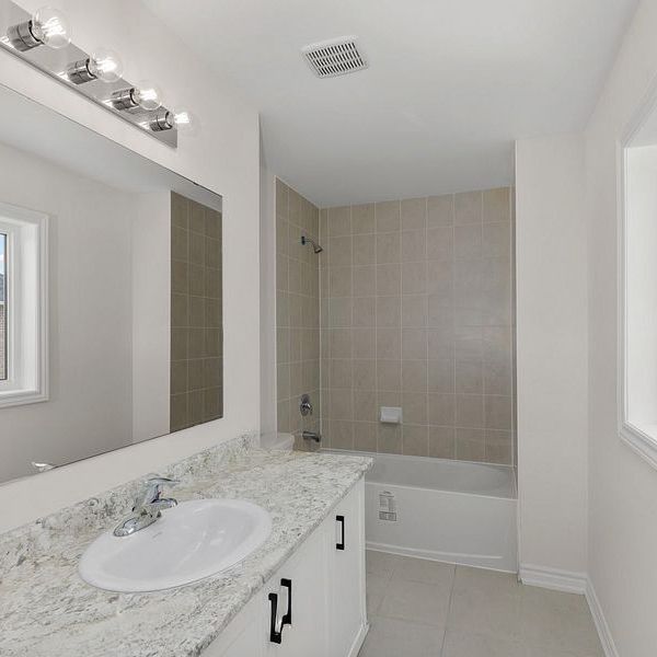 For Lease - 106 Palace Street, Thorold, Ontario - Photo 1