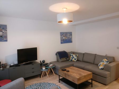 2 Bed Flat, Bridgestone House, SE16 - Photo 2