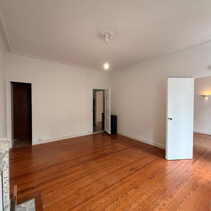 Location Appartement 4 pièces 152m² - Photo 1