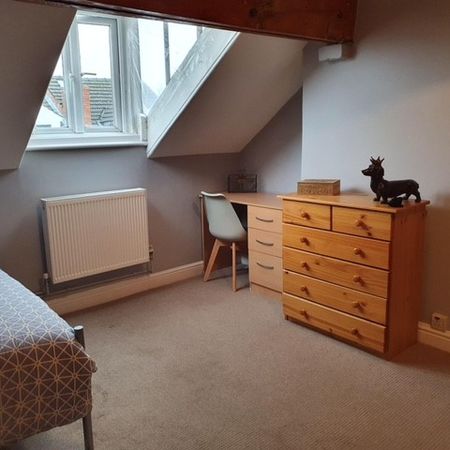 Lovely Double Room in Professional House Share - City Centre - Photo 4