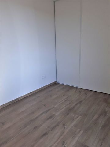 Location Appartement 2 pièces 40m² LAUNAGUET 31140 - Photo 2