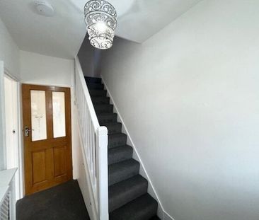 Beechfield Gardens, Romford. RM7 0EJ, Property for rent - Photo 4