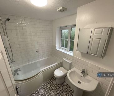 2 bedroom maisonette to rent - Photo 6