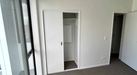 Brand New 2 Bedroom Apartment - Photo 5