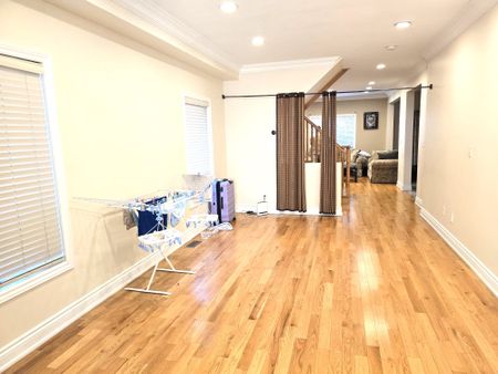 For Lease - 25 Commodore Drive, Brampton, Ontario - Photo 2