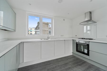 Astor Drive, Plymouth - Photo 2