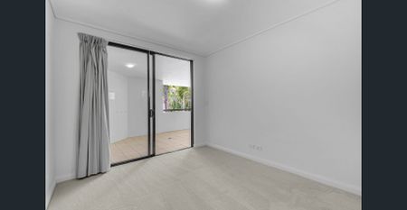 Resort Style apartment in Toowong with two entertainment areas! - Photo 2