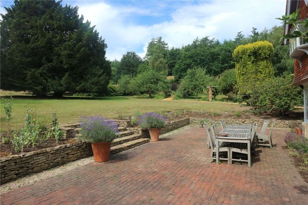 Charming Farmhouse in delightful rural setting with a wealth of character and outside space - Photo 1