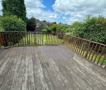 Acacia Avenue - Photo 5