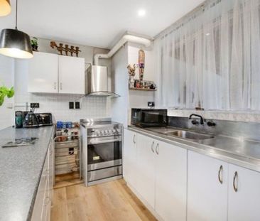 2 Bedroom Unit in the Centre of Parakai - Photo 4