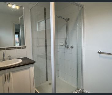 11 Muscari Drive, Pakenham, Vic 3810 - Photo 2