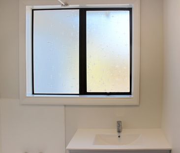 96 McFaddens Rd, St. Albans - Photo 2