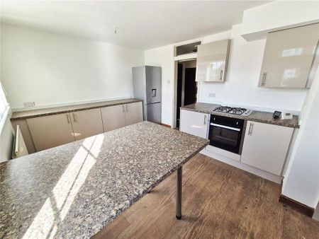 2 bedroom semi-detached house to rent - Photo 5