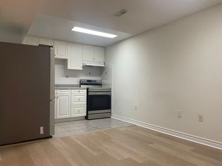 For Lease - 19 Coverdale Crescent, Toronto, Ontario - Photo 3