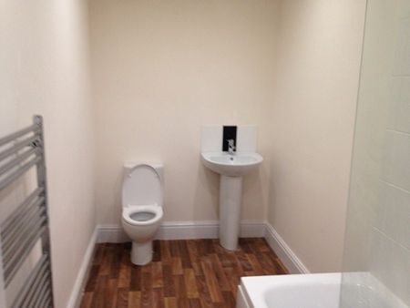 2 Bedroom Flat for Rent in 340 Lytham rd , South shore, Blackpool, FY4 - Photo 4