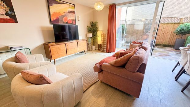 3 Bedroom Home – Medium Let - Photo 1