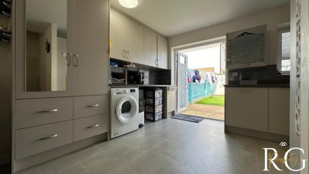 3 bedroom house to rent - Photo 3