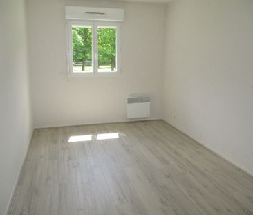 Location Appartement 3 pièces 68m² - Photo 3