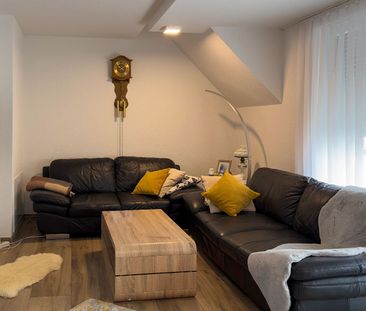 Komfortable 3-Zimmer-Wohnung mit Balkon, Aufzug und Garage - Photo 1