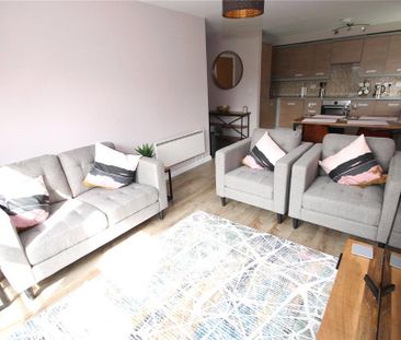 2 bedroom flat to rent - Photo 2