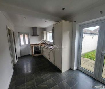 3 bedroom property to rent in Dewsbury - Photo 4