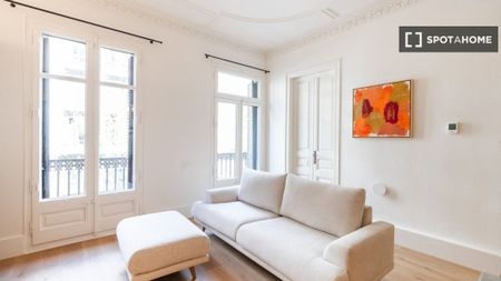 3 room luxury Apartment for rent in Barcelona, Catalonia - Photo 3