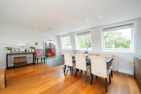 3 bedroom flat to rent - Photo 2