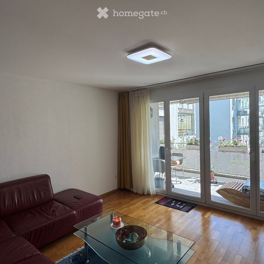 Attraktive 4.5-Zimmer-Wohnung im 2. OG mit grosszügigem Balkon - Photo 1
