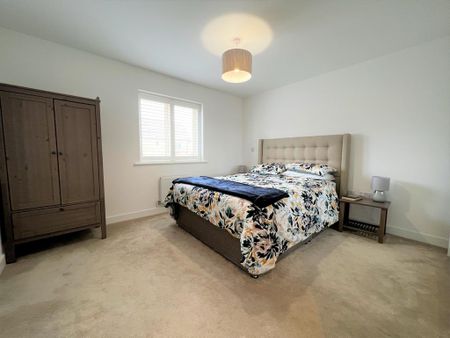 4 bedroom detached house to rent - Photo 5