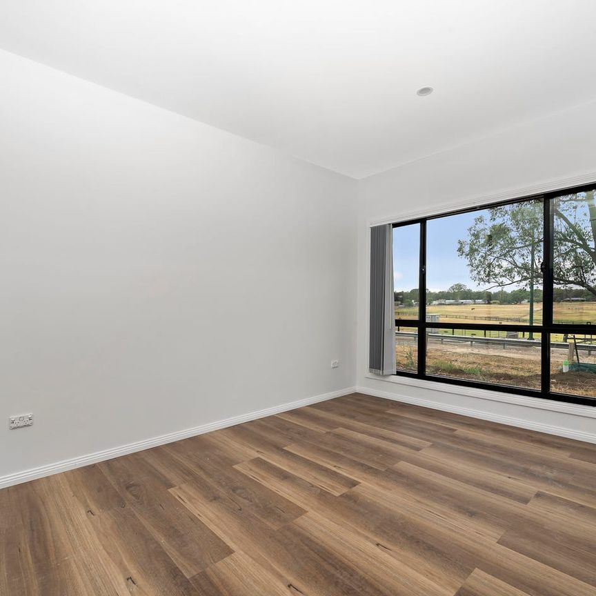 4 Bedroom Home - Photo 1