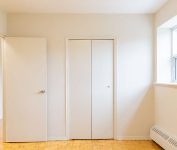 For Lease - 1061 Seneca Avenue Unit# 205, Mississauga, Ontario - Photo 2