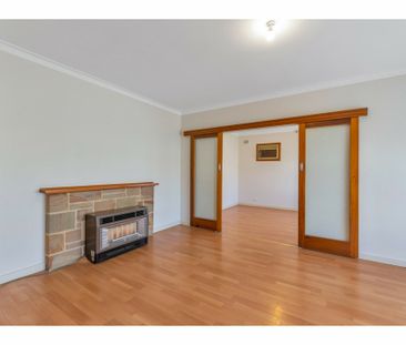 57 Cresdee Road, CAMPBELLTOWN - Photo 5