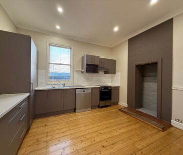 Comfort, Space and Convenience in the Heart of Wallsend - Photo 6