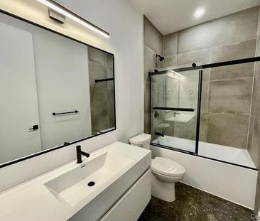 2013 Rue Wellington, #A - Photo 3