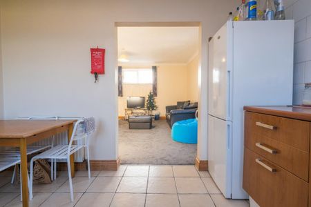 5 bedroom detached house to rent - Photo 4