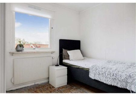 Malörtsgatan, Angered - Foto 2