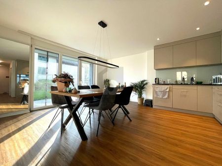 HELL, MIT GARTENANTEIL UND SITZPLATZ - Photo 3