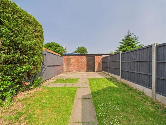 3 bedroom terraced house to rent - Photo 1