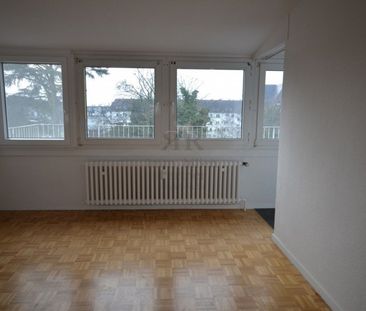 Sportliche Mieter für die 4. Etage gesucht! Gut geschnittene DG-Woh... - Foto 1