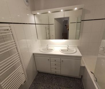 location Appartement T4 DE 89.7m² À VERSAILLES - Photo 2