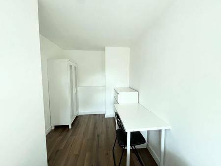 1 bedroom Flat To Let - Photo 2