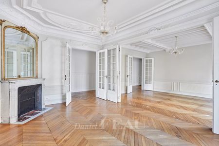 Tout savoir sur cet appartement dans le quartier Muette Sud, à Paris 16ème - Photo 2
