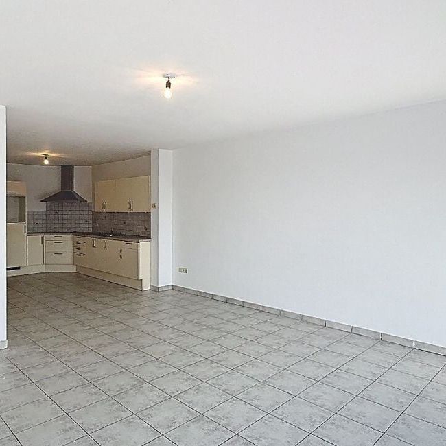 Appartement te huur in Oostende voor € 700 met 1 slaapkamer - Photo 1
