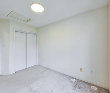 For Lease - 19 Hays Boulevard Unit# 4, Oakville, Ontario - Photo 4