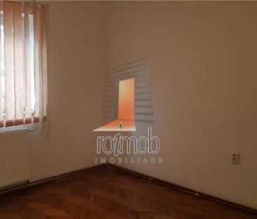 Piata Muncii stradal parter de vila 3 camere 60mp, pretabil birou - Photo 4