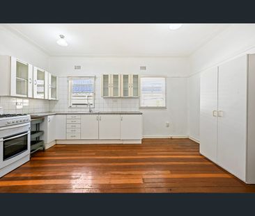 6 Gregory Place, Harris Park, NSW 2150 - Photo 3